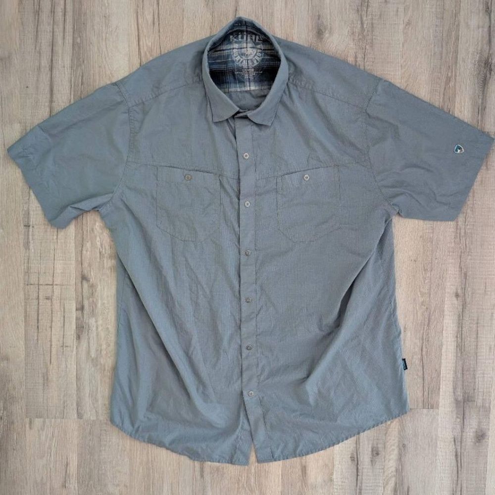 KÜHL Optimizer Light Grey Blue Short Sleeve Button Up Shirt, Large (A4)
